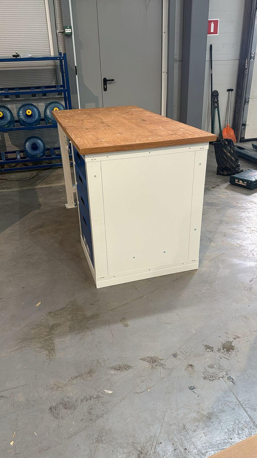 ER-00020619 Верстак однотумбовый WOKER PRO 1005.1500